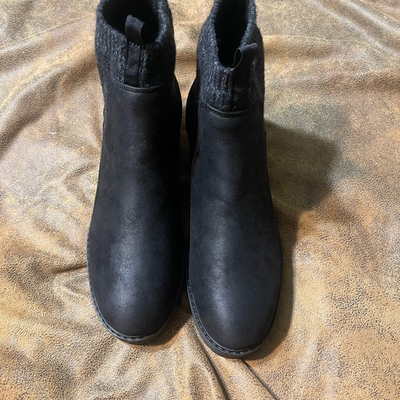 Steve Madden Ankle Boots with Matte Finish - Picture 1 of 5